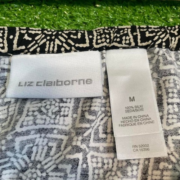 Vintage Y2K Liz Claiborne Women's M 100% Silk Wrap Maxi Skirt Tribal Print - Picture 5 of 7